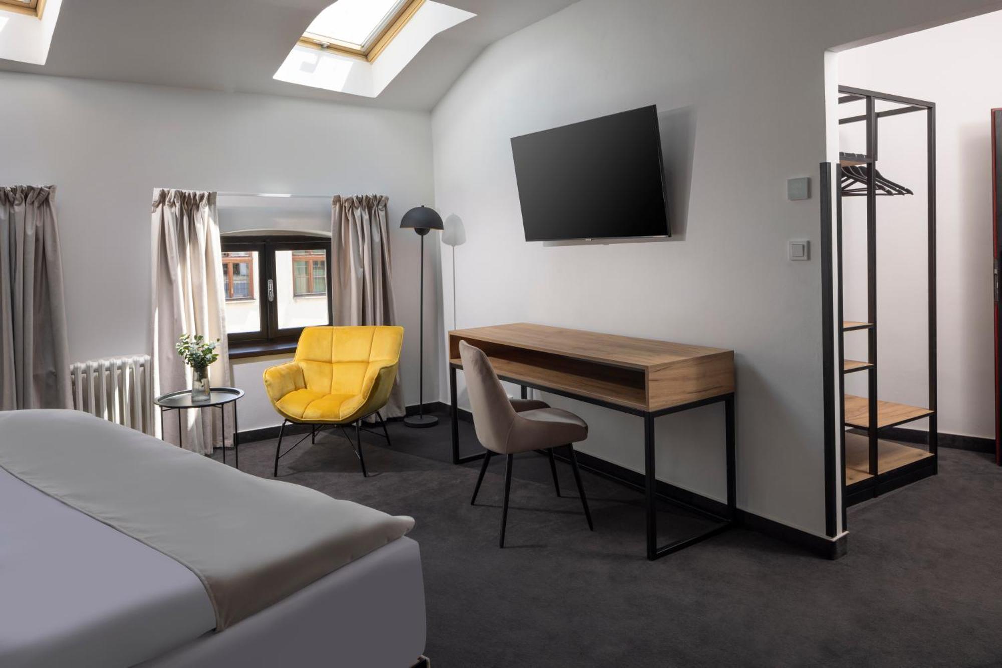 Hotel Savorsky 伊赫拉瓦 外观 照片