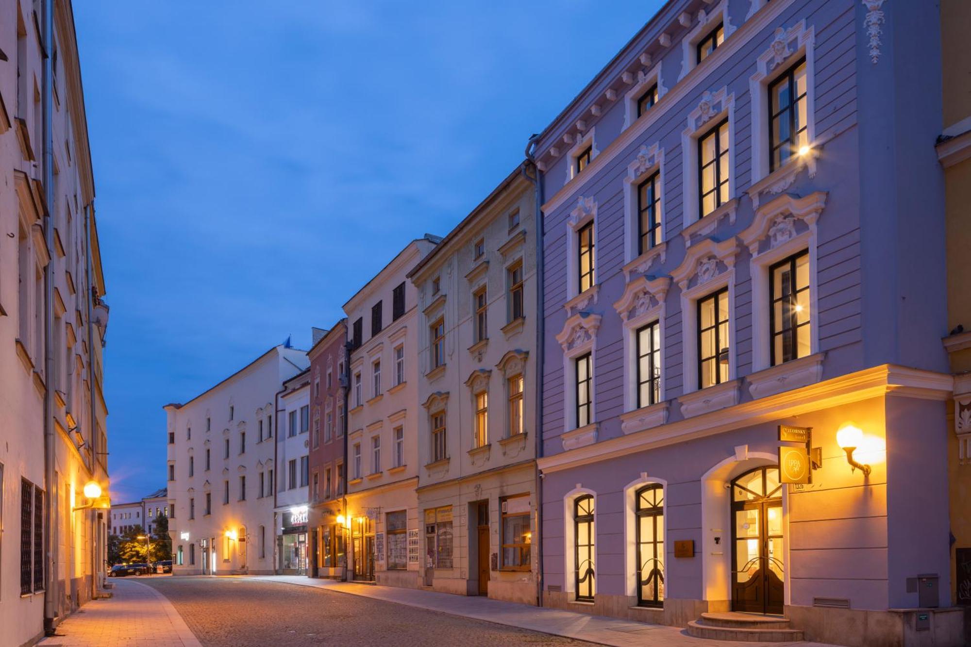 Hotel Savorsky 伊赫拉瓦 外观 照片